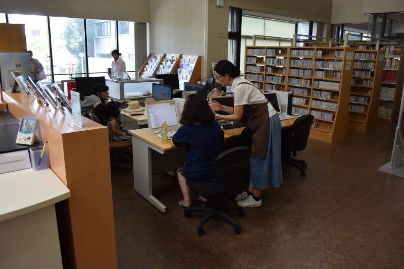 附属図書館