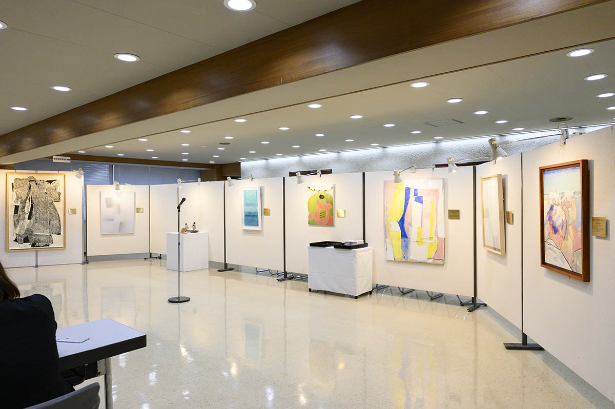 京都銀行 第19回「美術研究支援制度」により学生８名の作品を御購入いただきました。 | 京都市立芸術大学