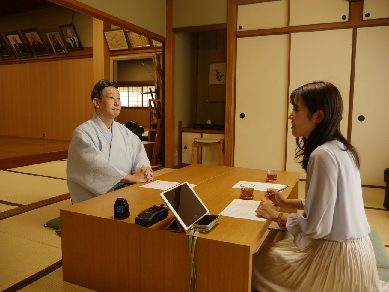 千五郎氏と聞き手の北脇